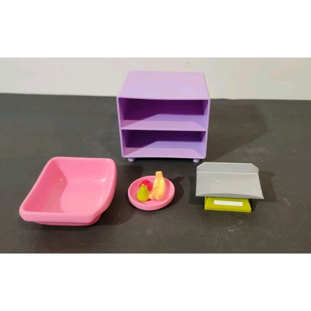 Barbie Fashion Doll - I Can‎ Be A Zoo Doctor Scale, Food, Tray....Playset #B010